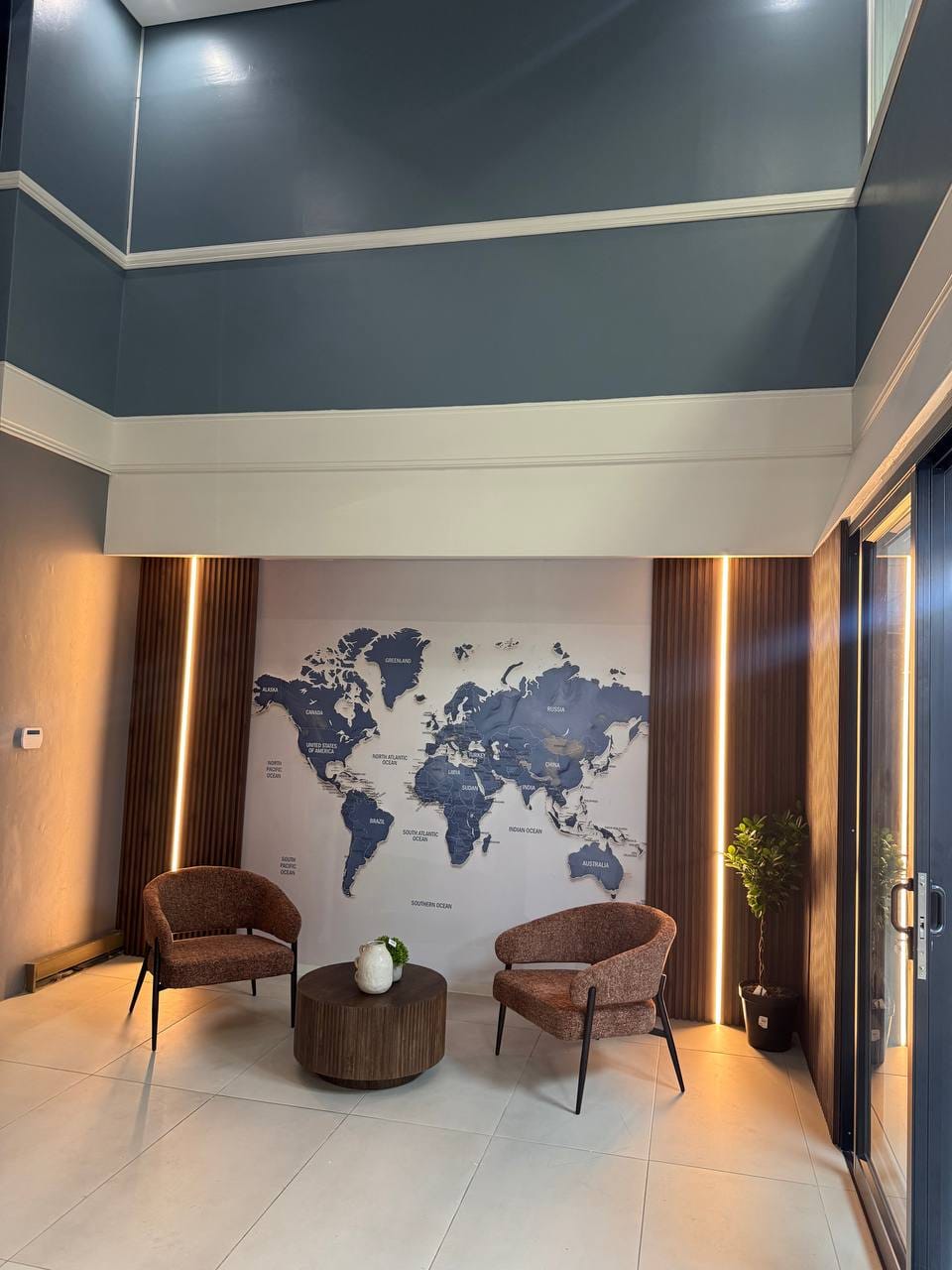 Boutique lighting redesign